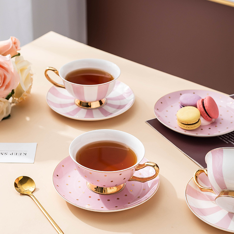แก้วกาแฟเซรามิกสีชมพูพร้อมจานร - Coffee Tea Set บทวิจารณ์และราคา
